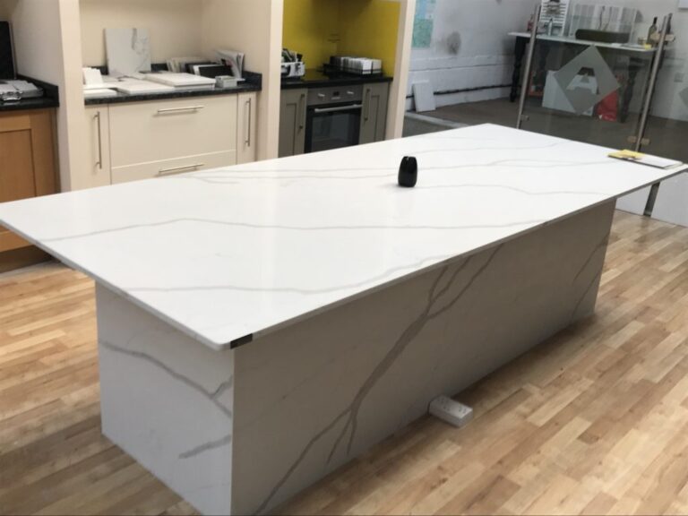 Quartz Worktop calacatta grigio slab